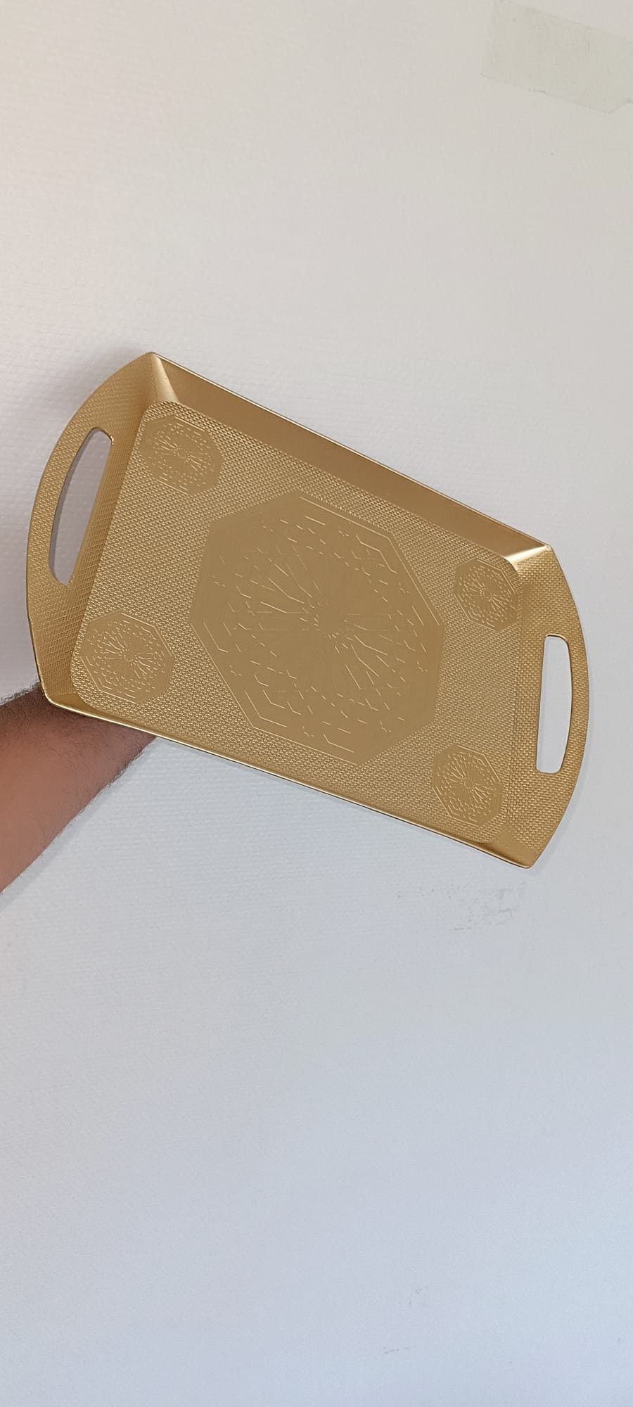 Plateau plastique doré