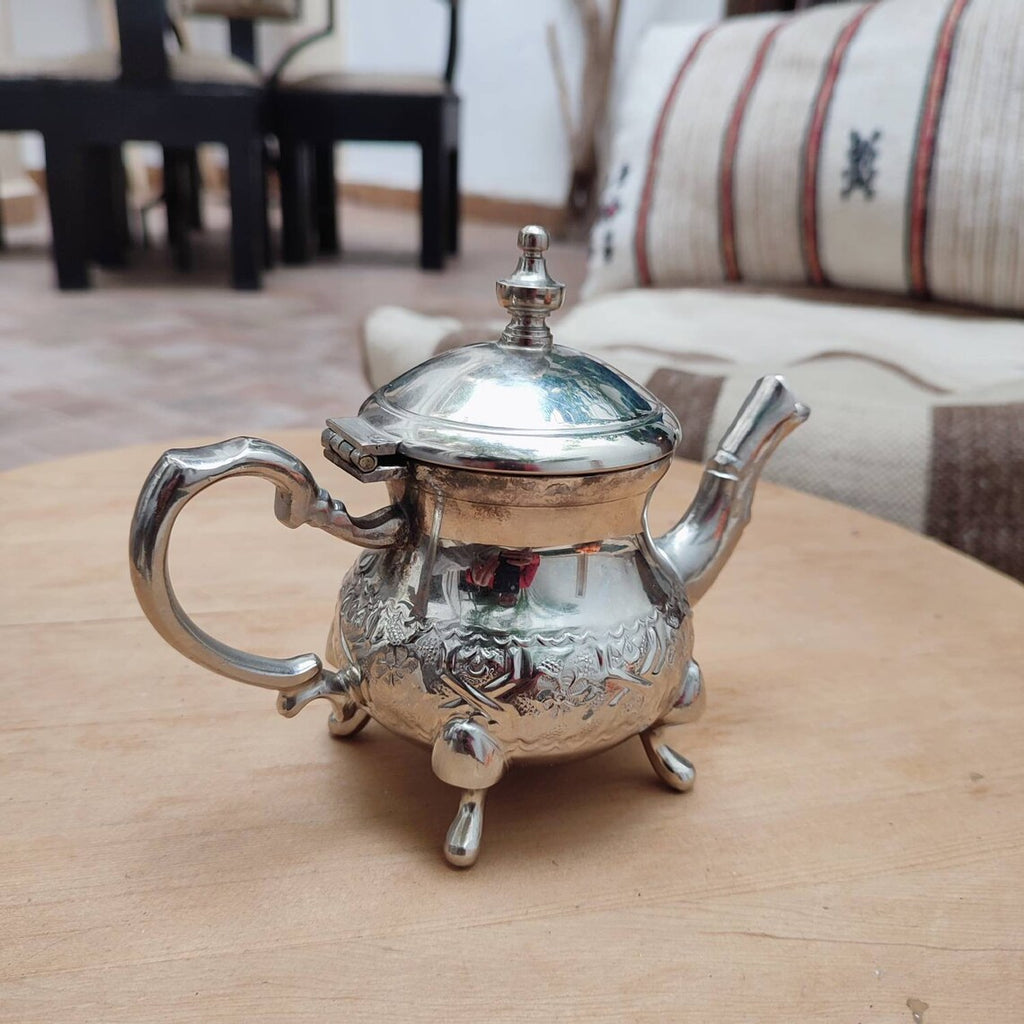 Théière de bonne qualité, théière, théière en argent marocaine faite main. Théière pour deux