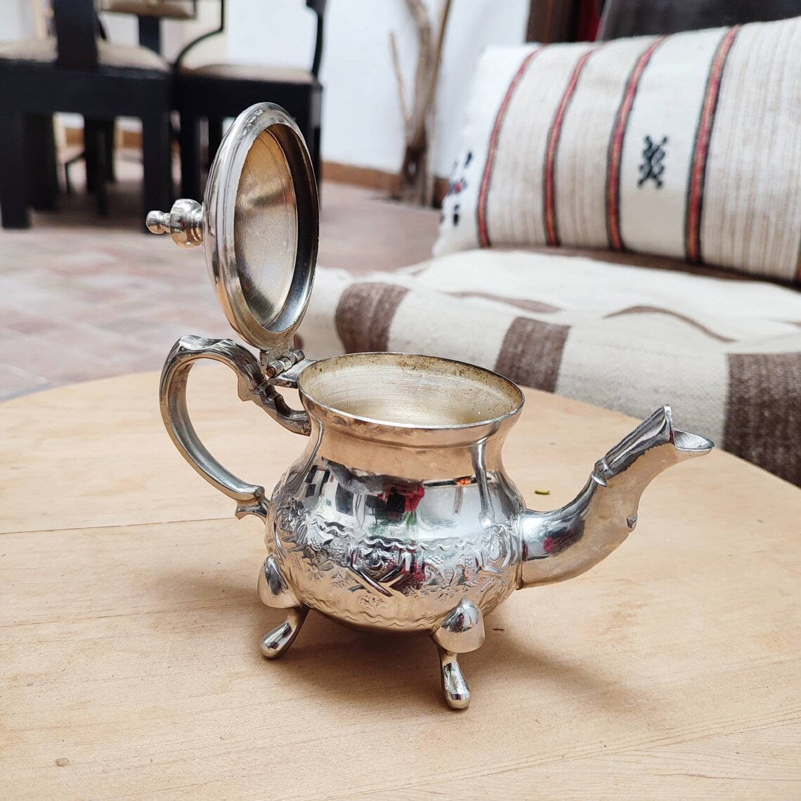 Théière de bonne qualité, théière, théière en argent marocaine faite main. Théière pour deux