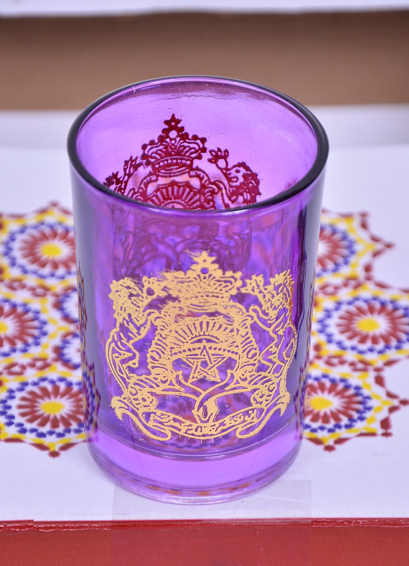 Set of 6 Colorful Moroccan Tea Glasses – Golden Pattern Royal Crest of Morocco – Handcrafted Blown Glass Glasses – Oriental Tea Set